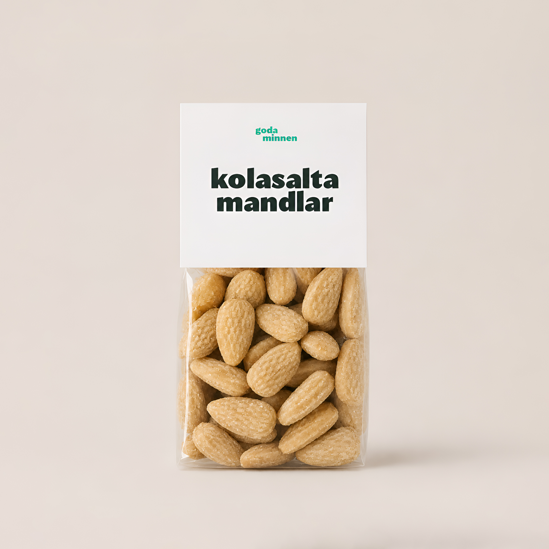 Kolasalta mandlar — knapriga saltade mandlar med kola
